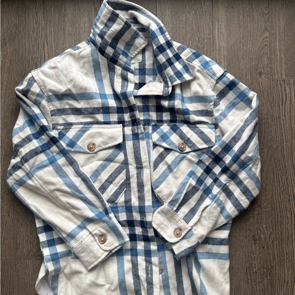 Aeropostale Blue and White Checkered Shirt